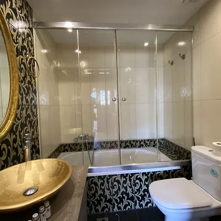 Odeon Апарт-отель 3*