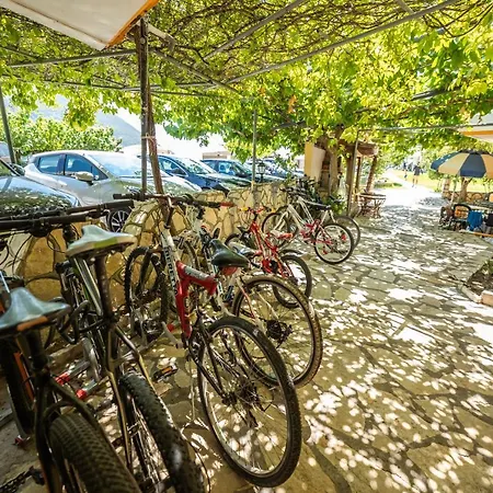 Odeon Apartmanhotel 3*